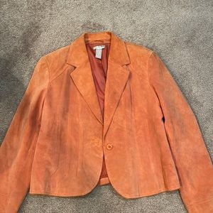 Genuine vintage suede leather jacket More peach colour than photos. Fits m/L